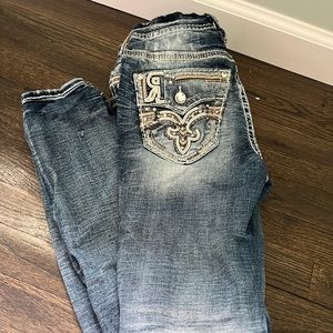 Rock revival skinny jeans